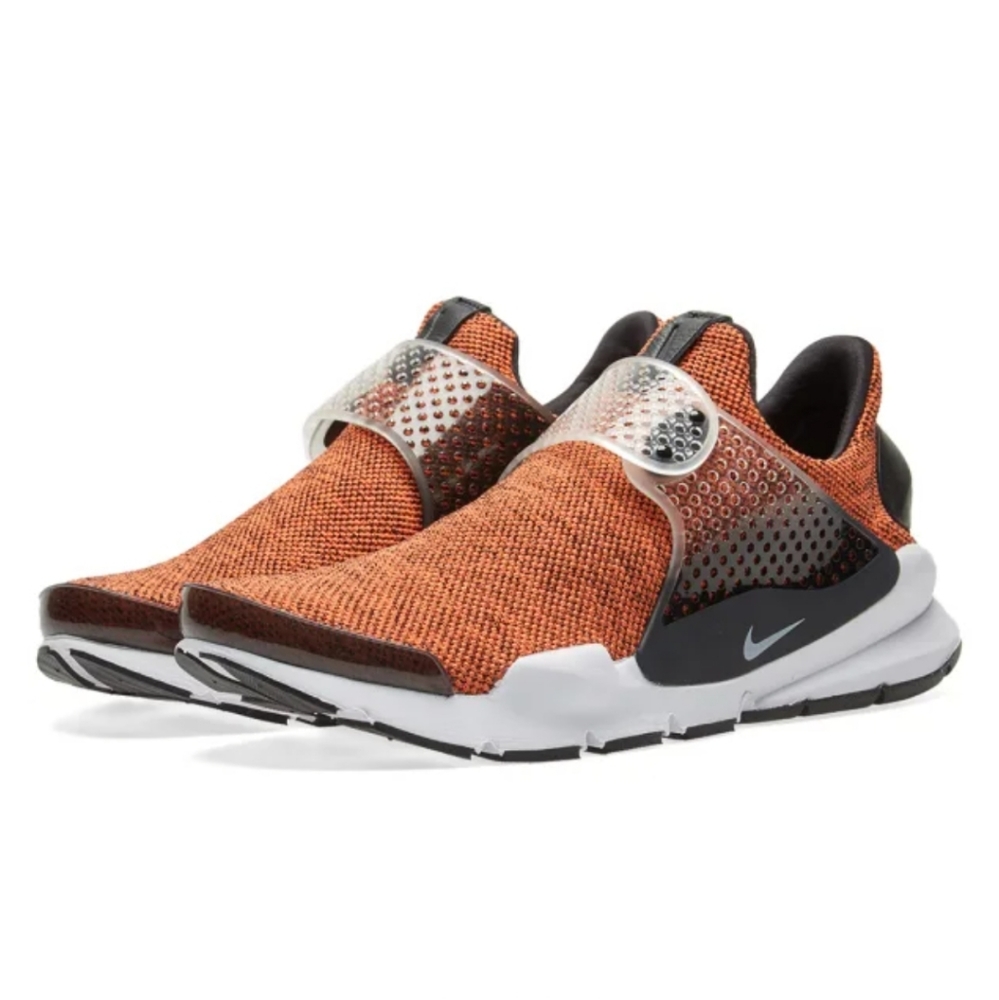 Nike's Sock Dart Se Athletic Sneakers